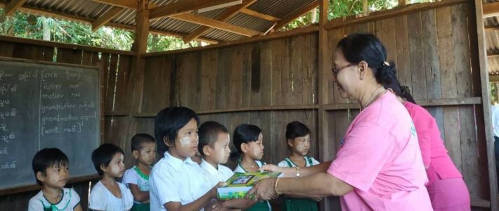 ဘားအံမြို့နယ်၊ နောင်ယားဖင်းကျောင်းသို့ သွားရောက်လှူဒါန်းခြင်း ဘားအံမြို့နယ်၊ နောင်ယားဖင်းကျောင်းသို့ သွားရောက်လှူဒါန်းခြင်း