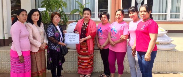 နမ့်လန်စစ်ဘေးရှောင်များအတွက် ဆန်အိတ်များလှူဒါန်းခြင်း နမ့်လန်စစ်ဘေးရှောင်များအတွက် ဆန်အိတ်များလှူဒါန်းခြင်း
