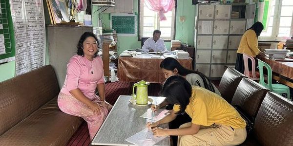 ထောက်ပံ့လှူဒါန်းခြင်း