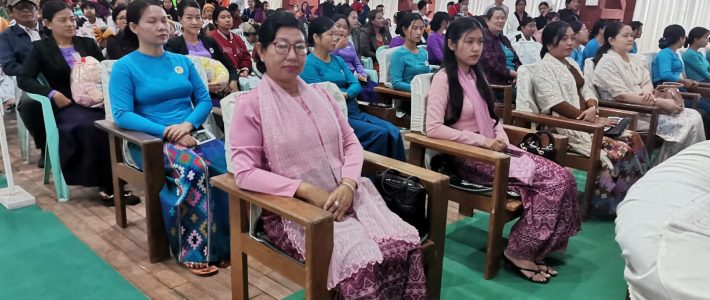 အခမ်းအနားတက်ရောက်ခြင်း