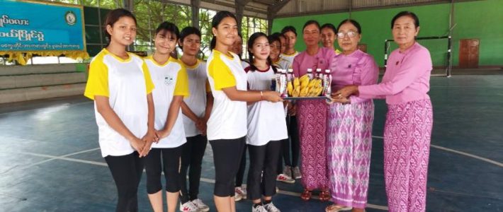 အခမ်းအနားတက်ရောက်ခြင်း အခမ်းအနားတက်ရောက်ခြင်း