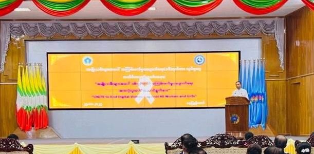 အခမ်းအနားတက်ရောက်ခြင်း အခမ်းအနားတက်ရောက်ခြင်း